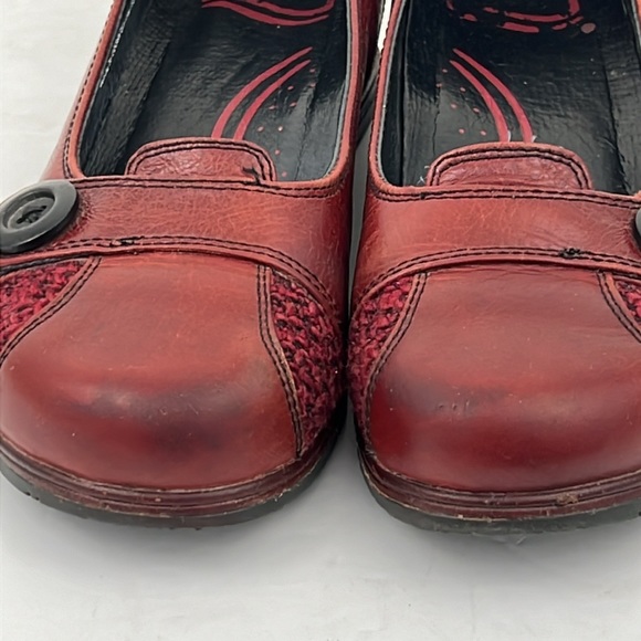 Dansko Womens Burgundy Leather Slip On Shoes Casual Career Tweed & Button Detail - Picture 8 of 12